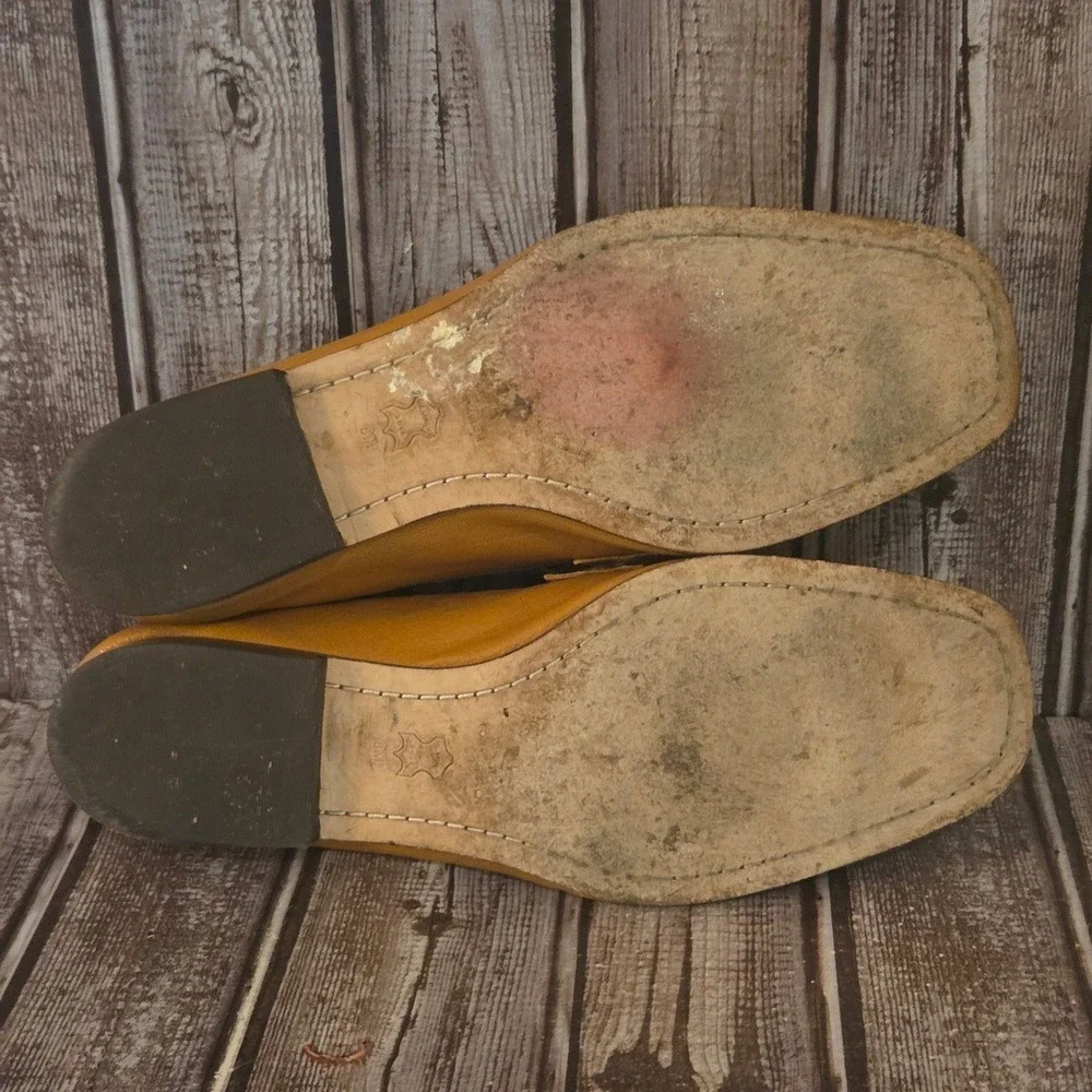 Tory Burch good scuff